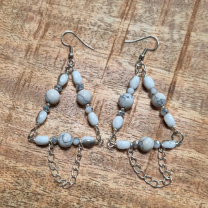 Howliet triangel oorbellen