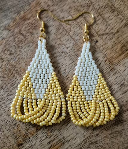 Geel/beige oorbellen