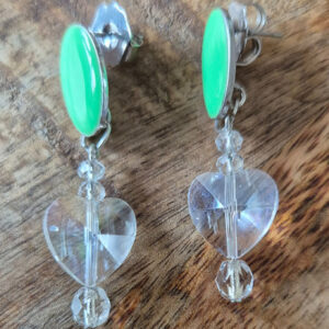 Lime groene oorbellen