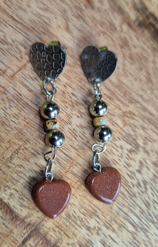 Hartjes oorbellen goudsteen