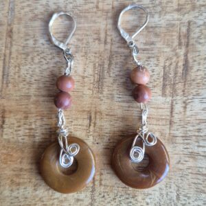 Oorbellen bruintinten