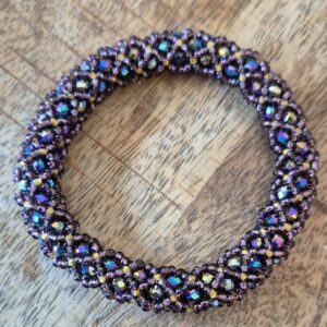 Paarse roll-over armband