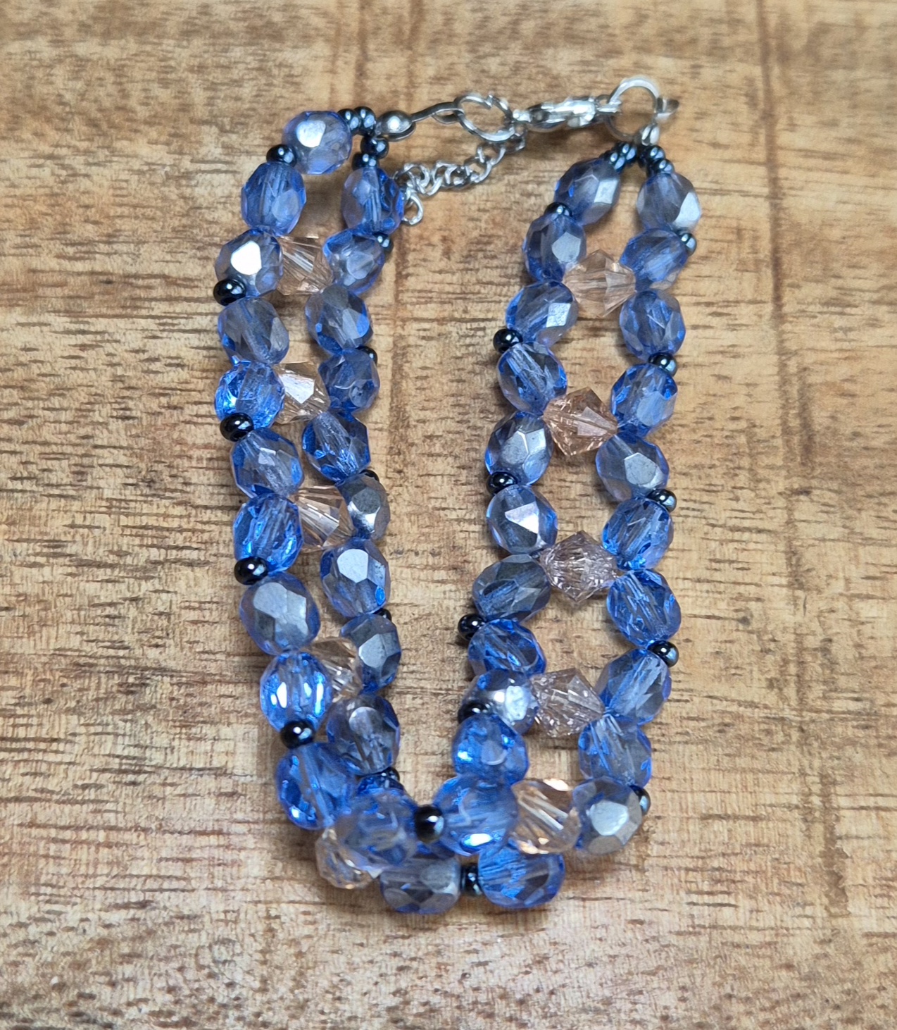 Blauwe facet armband