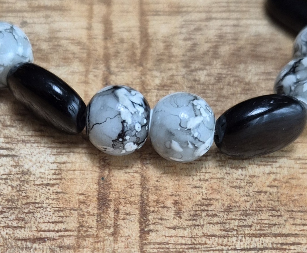 zwart grijze glasarmband - Afbeelding 3