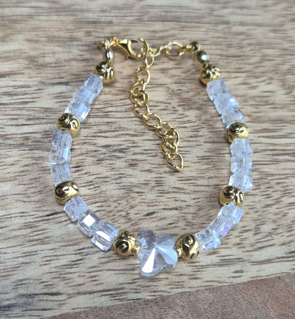 Transparant vlinder armbandje