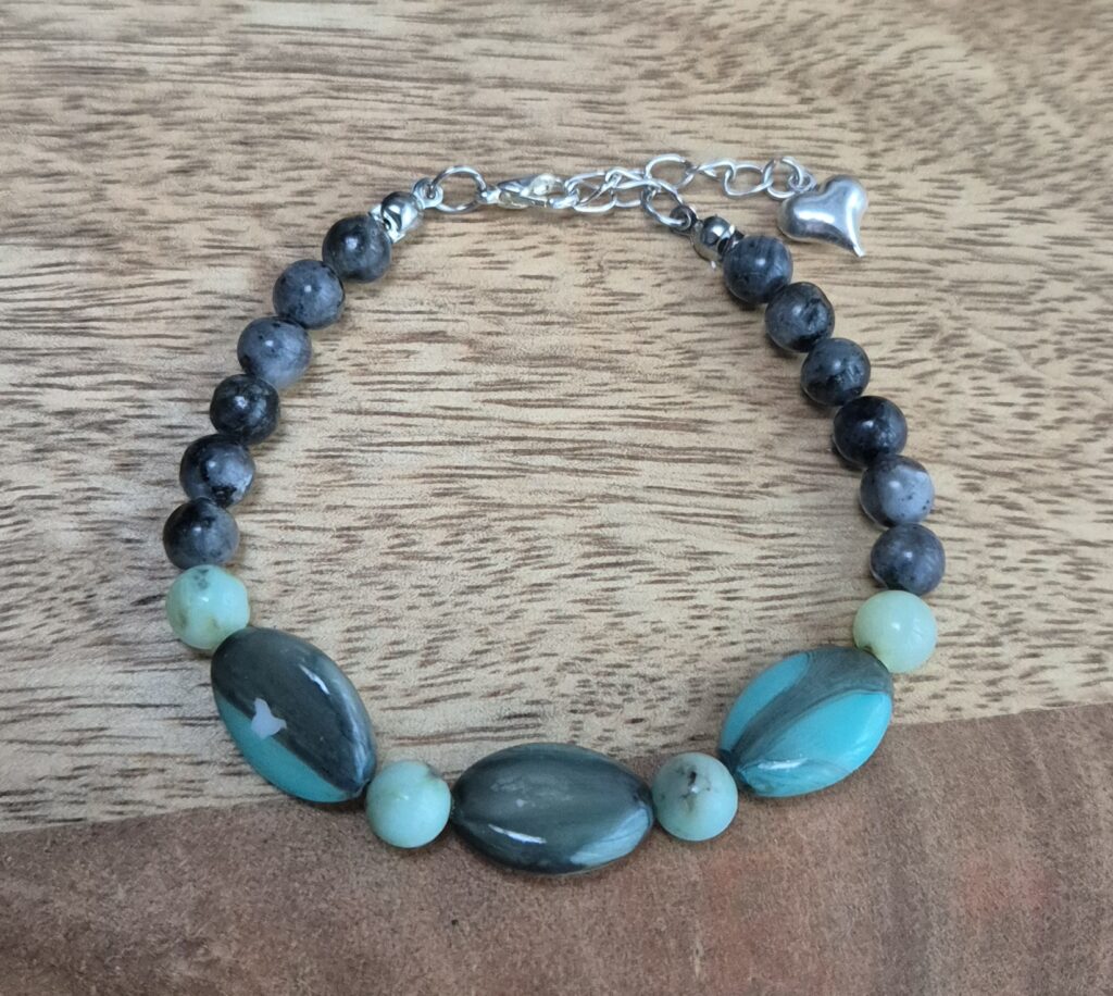 Groengrijze armband