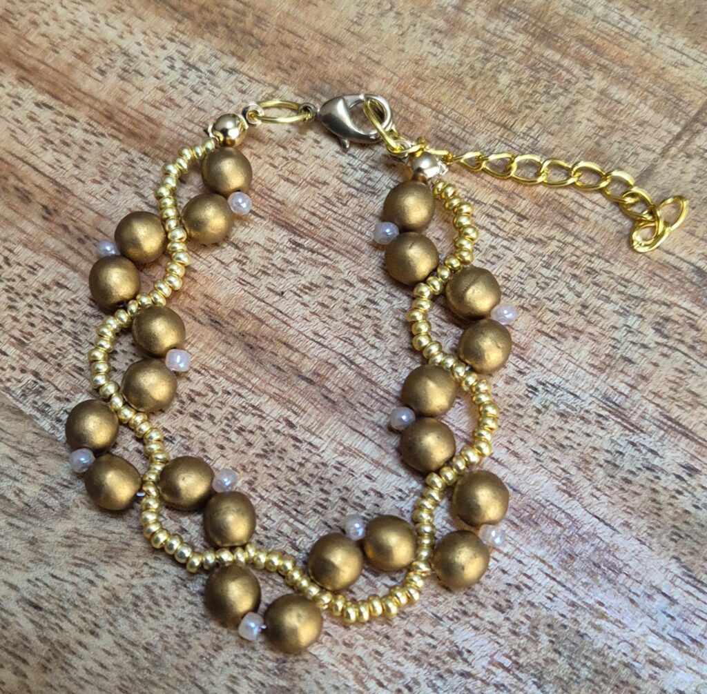 Goudkleurig armbandje