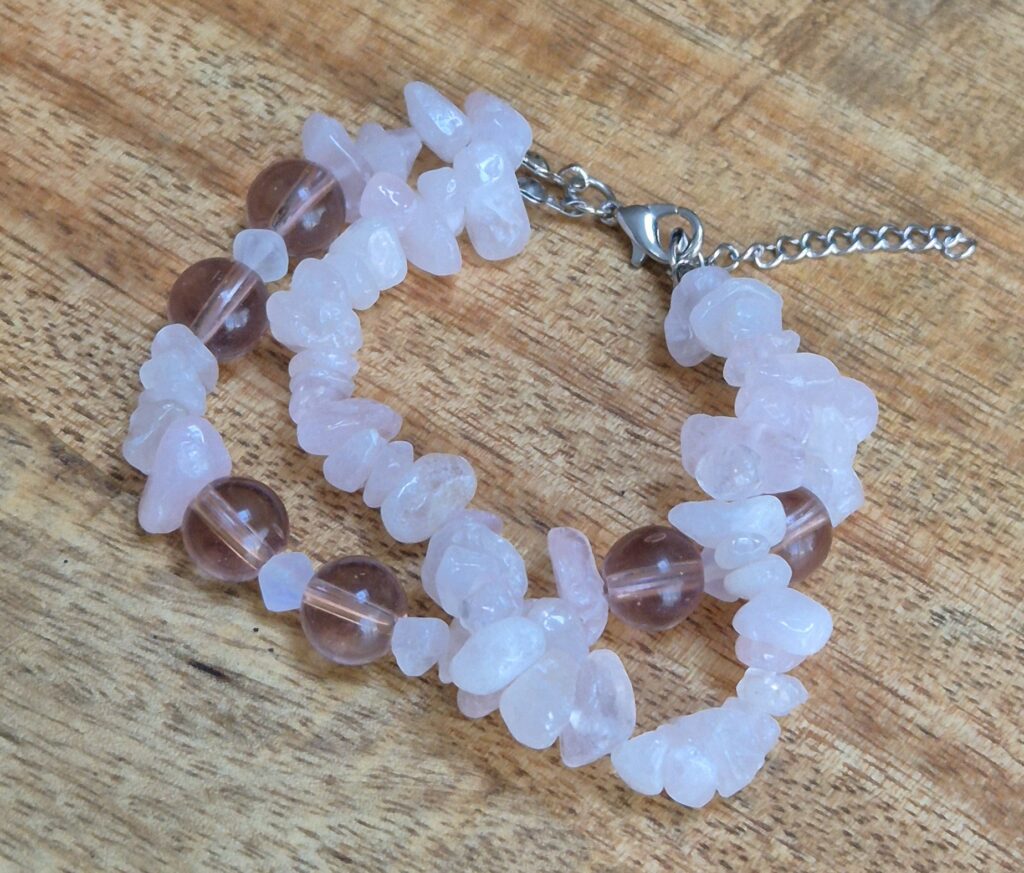 Rozenkwarts armband