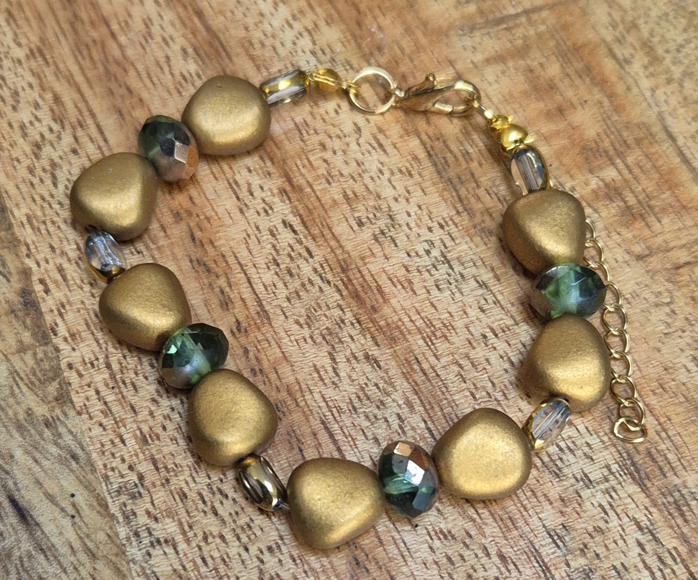 Goudkleurige nugget armband