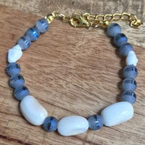 Schelp armband blauw