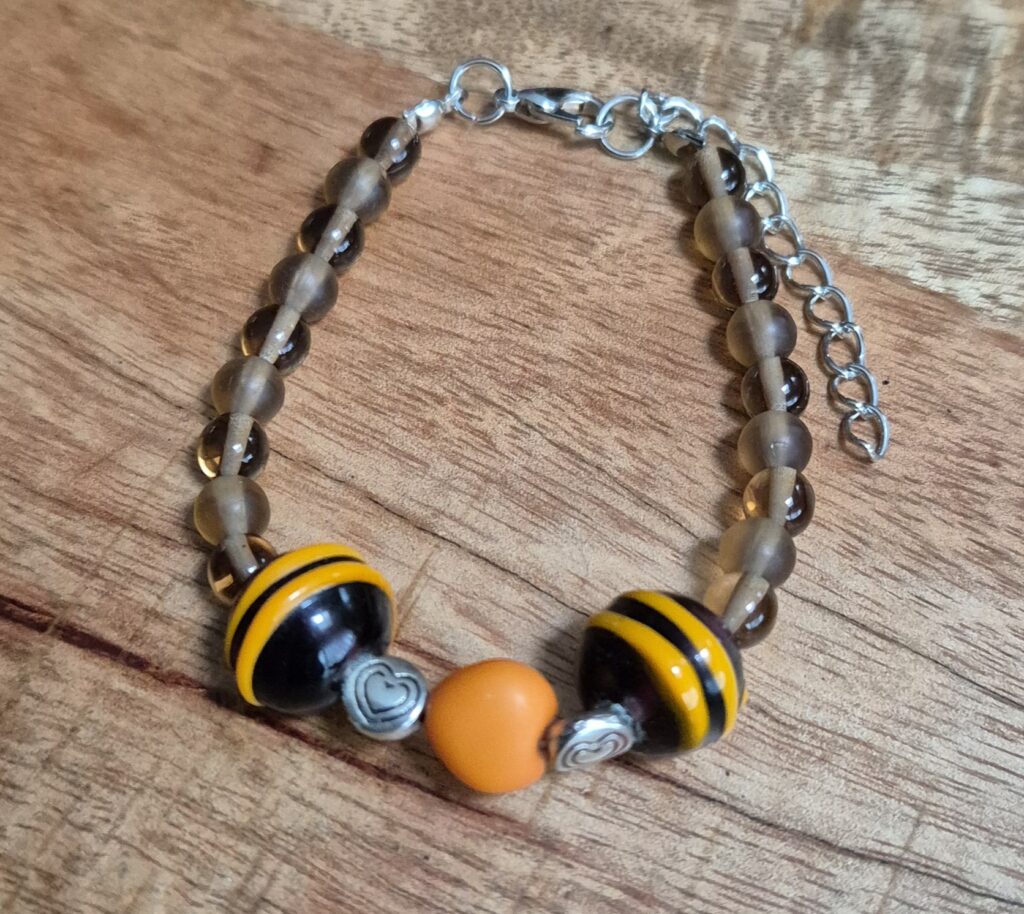 Bruine glaskralen armband