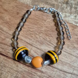 Bruine glaskralen armband