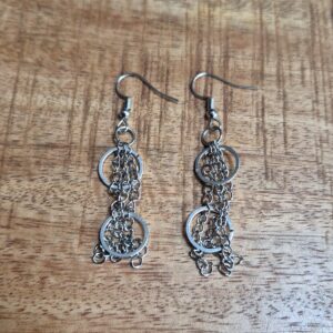 Zilverkleurige oorbellen