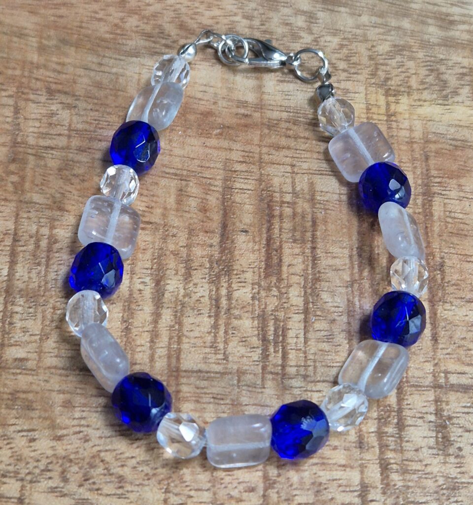 Blauw/ transparant armband