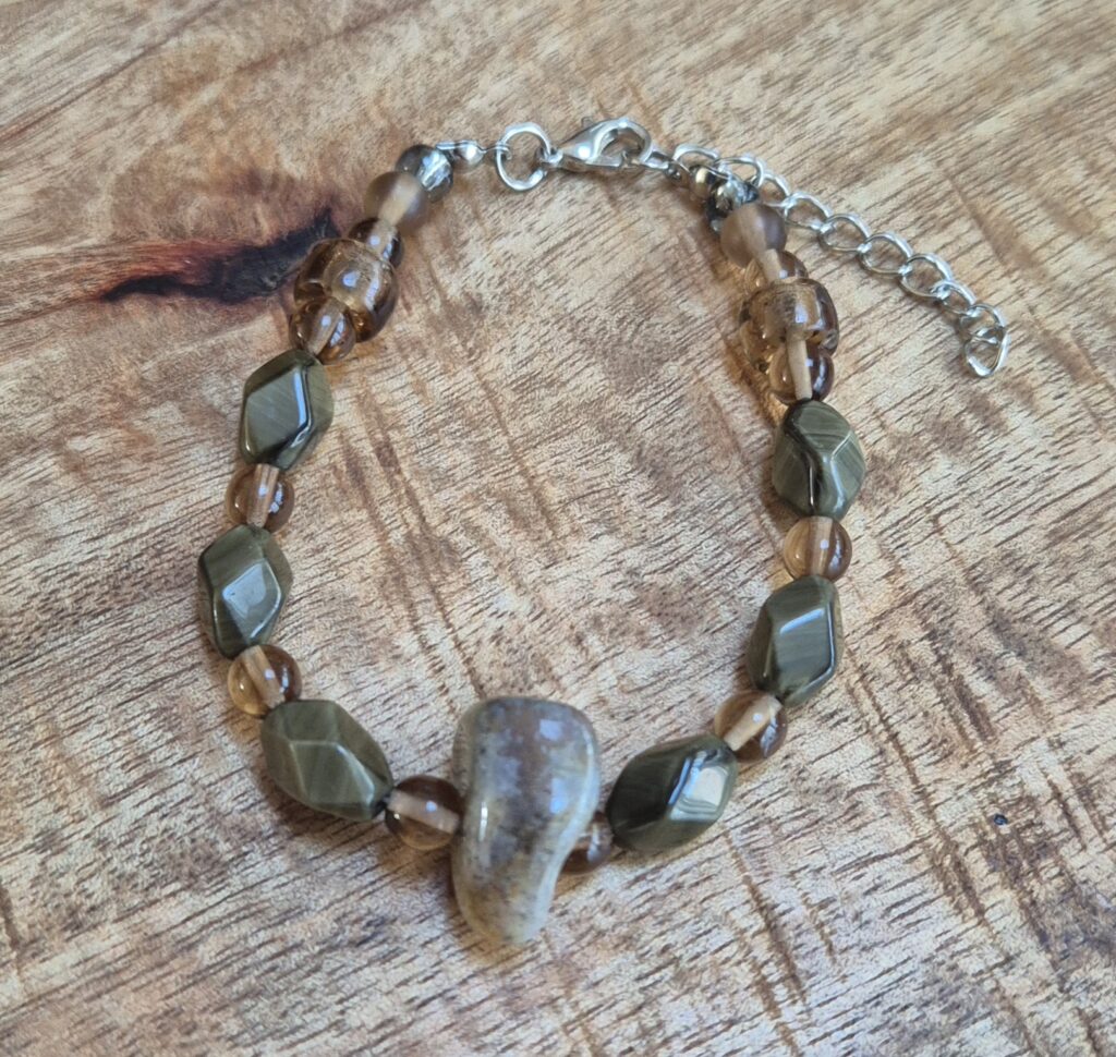 Groen bruine armband