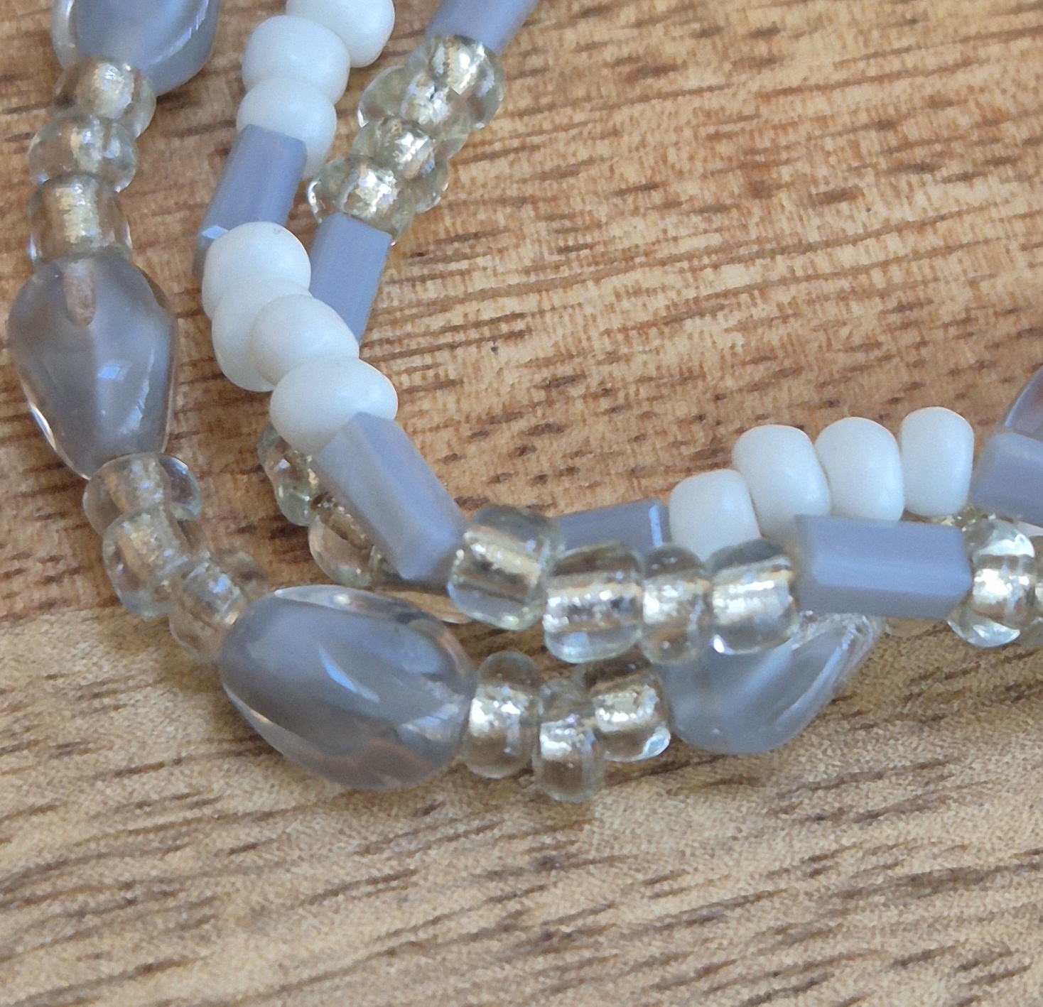 Grijze transparant armband - Afbeelding 2