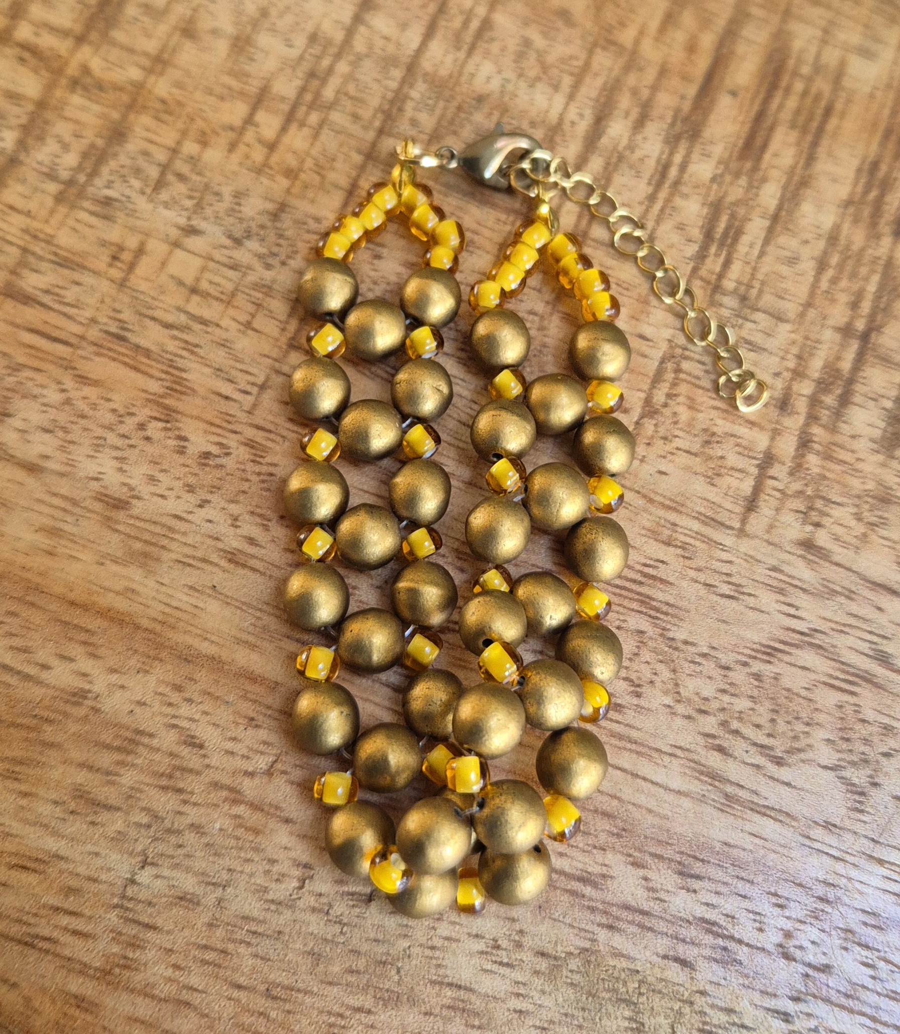 Goudkleurige armband