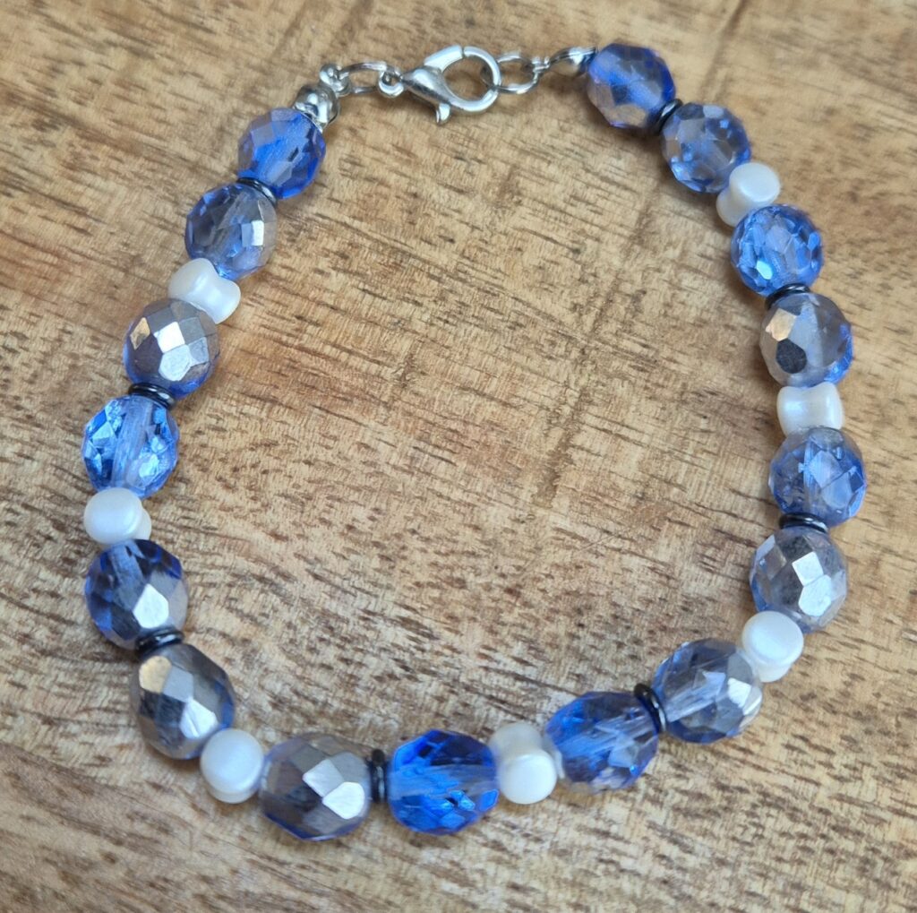 Blauwe Tsjechische facet armband