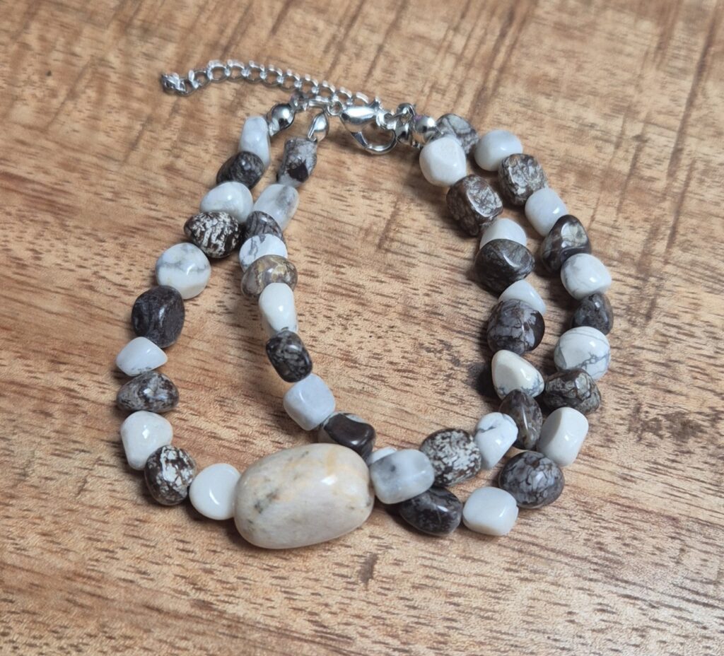 Nugget natuursteen armband