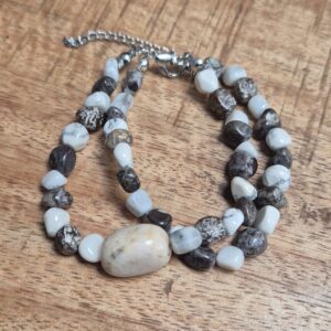 Nugget natuursteen armband