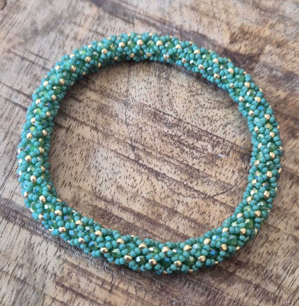 Groene roll- over armband