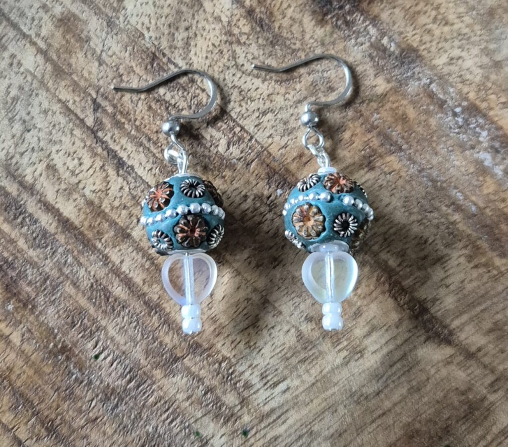 Aqua bloom oorbellen