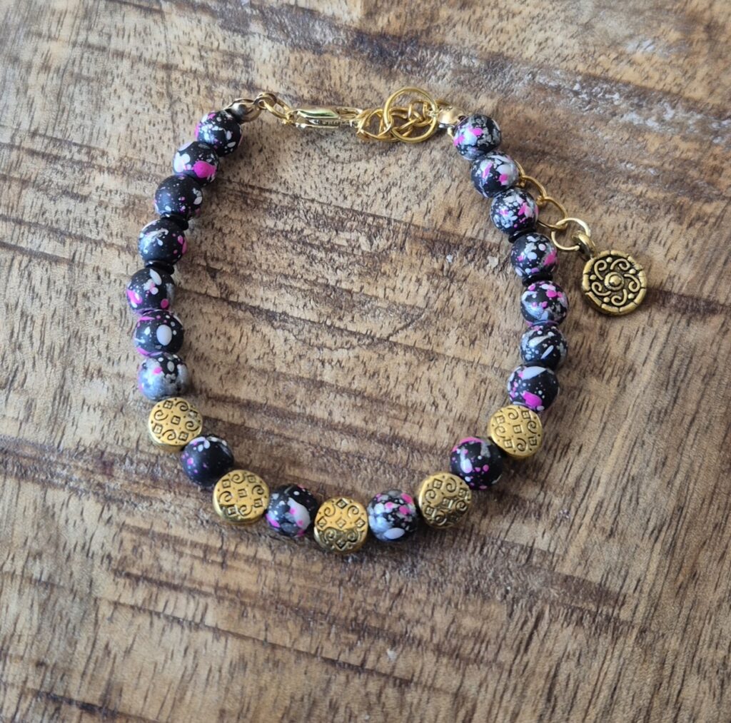 Zwart roze armband