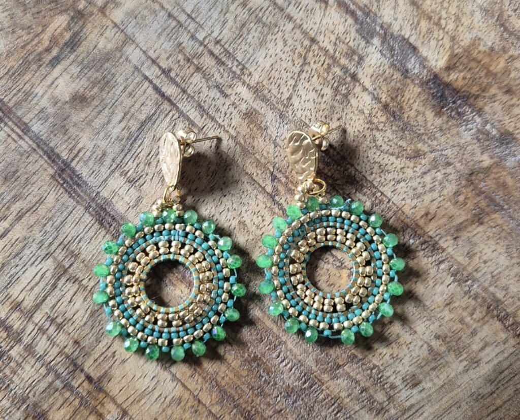 Groene oorbellen