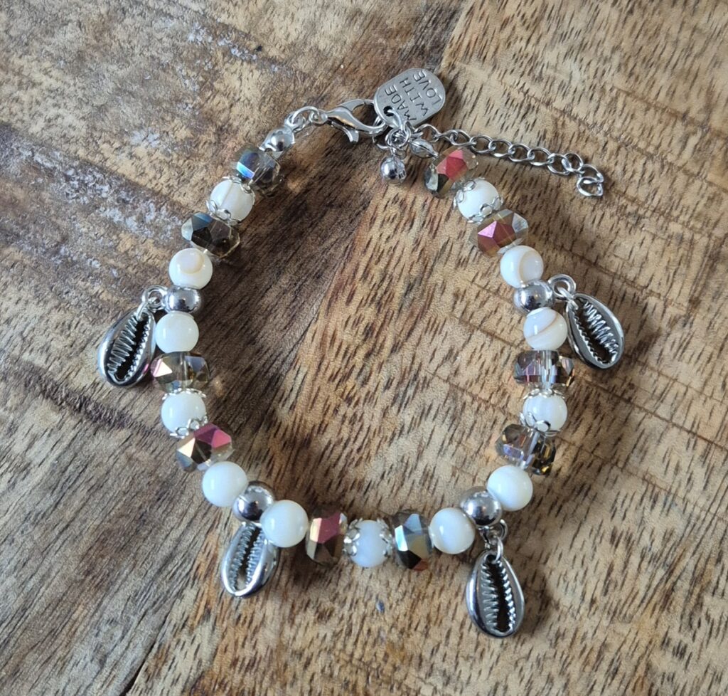 Beach armband ecru
