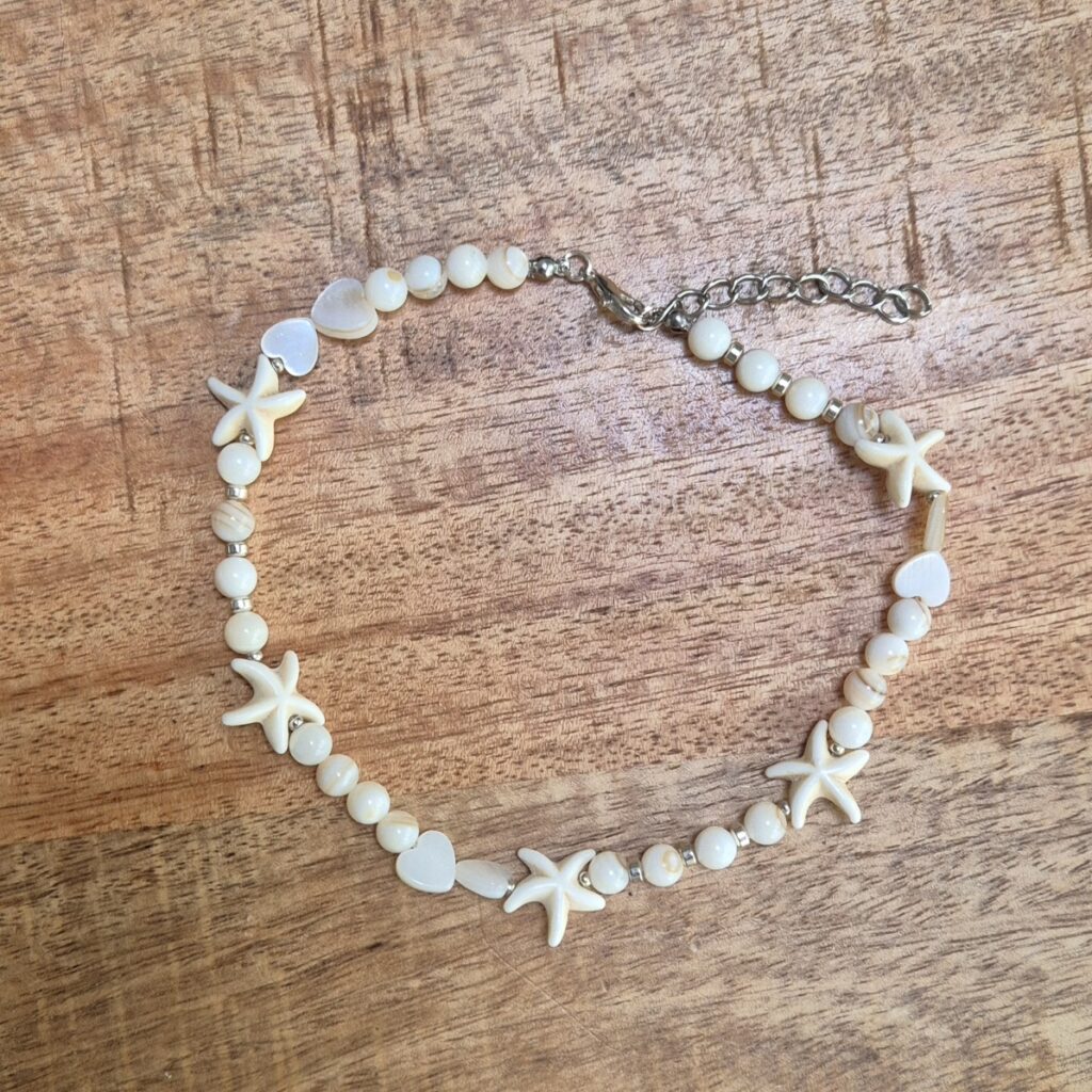 Enkelbandje beach-look