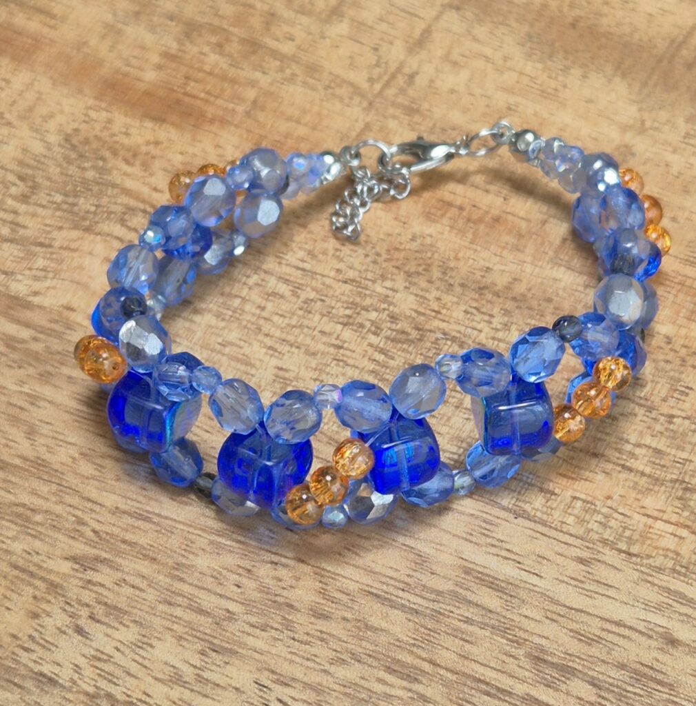 Kobalt blauwe glasarmband