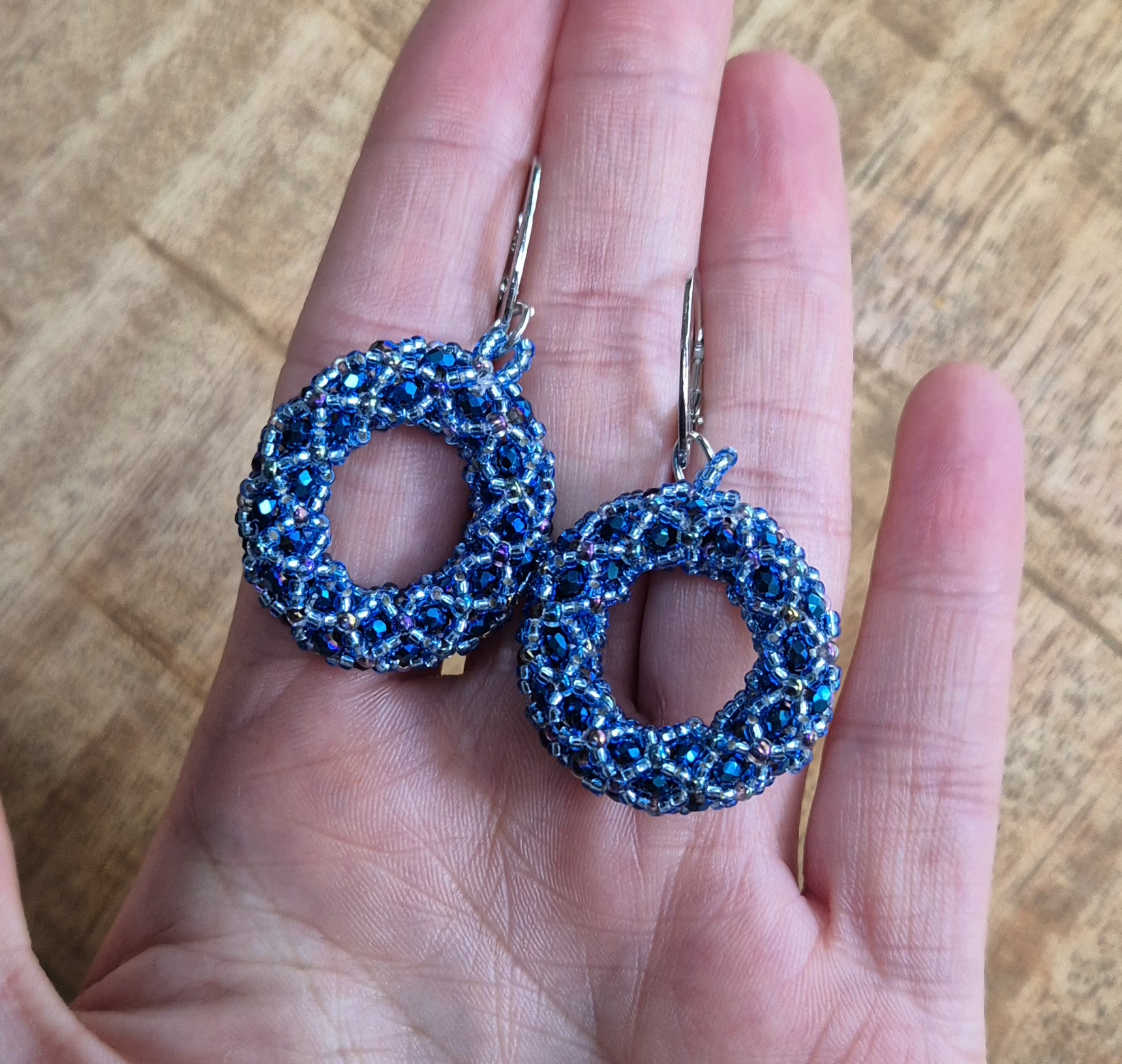 Blauwe statement oorbellen - Afbeelding 3
