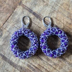 Statement oorbellen paars